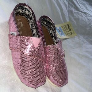 TOMS 9c Kids Glittery Pink Moccasins